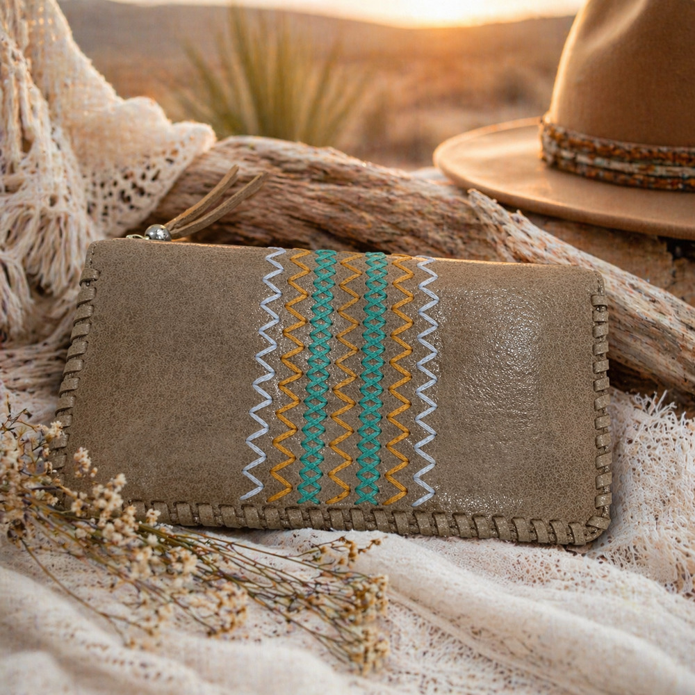 HOBO Foray Large Zip Wallet Hazel Buffed Leather Whipstitch Western Organizer